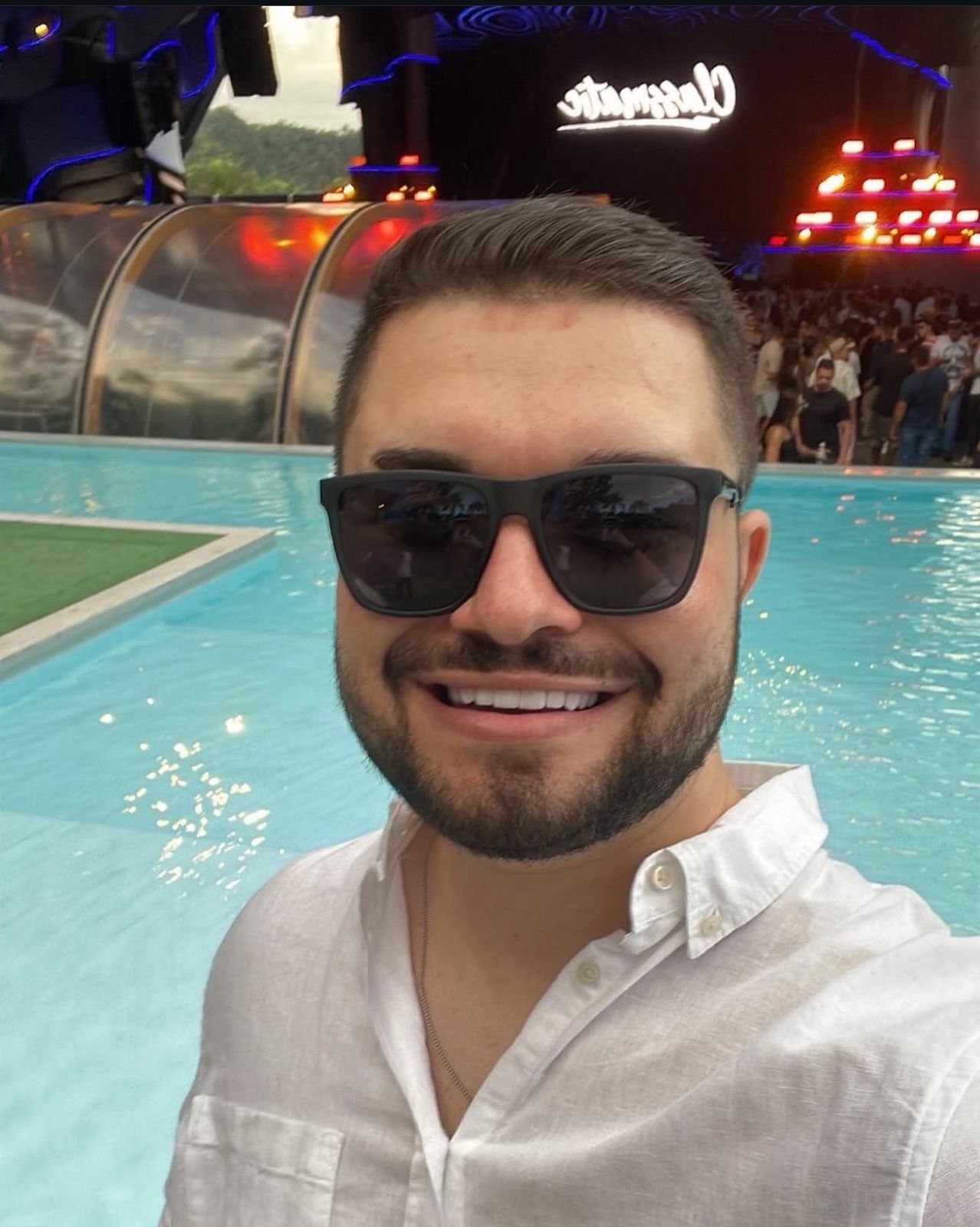  Lucas M.